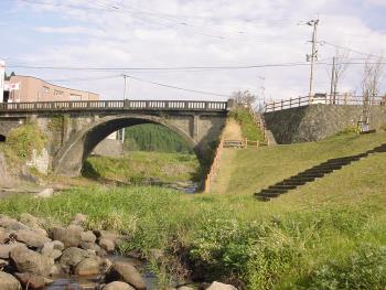 金内橋