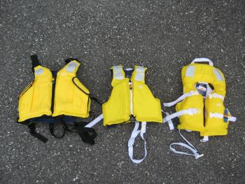 ライフジャケット写真 ライフジャケット写真